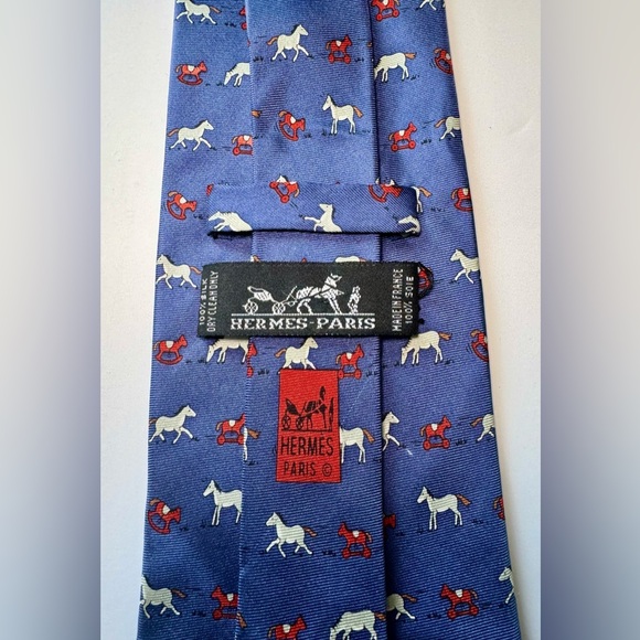 Men’s Blue Hermes Silk Tie w/Horse Print - Picture 4 of 5